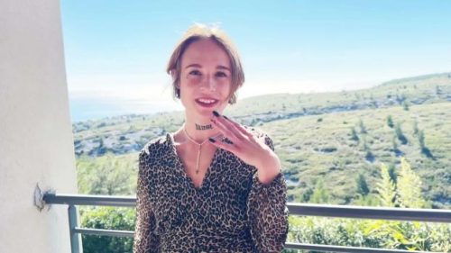 Alma, 24, finds pleasure with two men